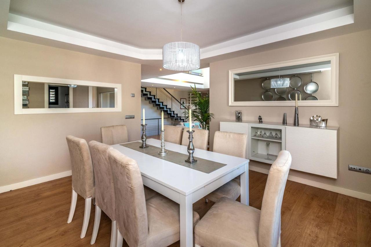 Vacation Marbella I Villa Riviera Del Sol, Private Pool, Jacuzzi, Walking Distance To The Beach Malaga Luaran gambar