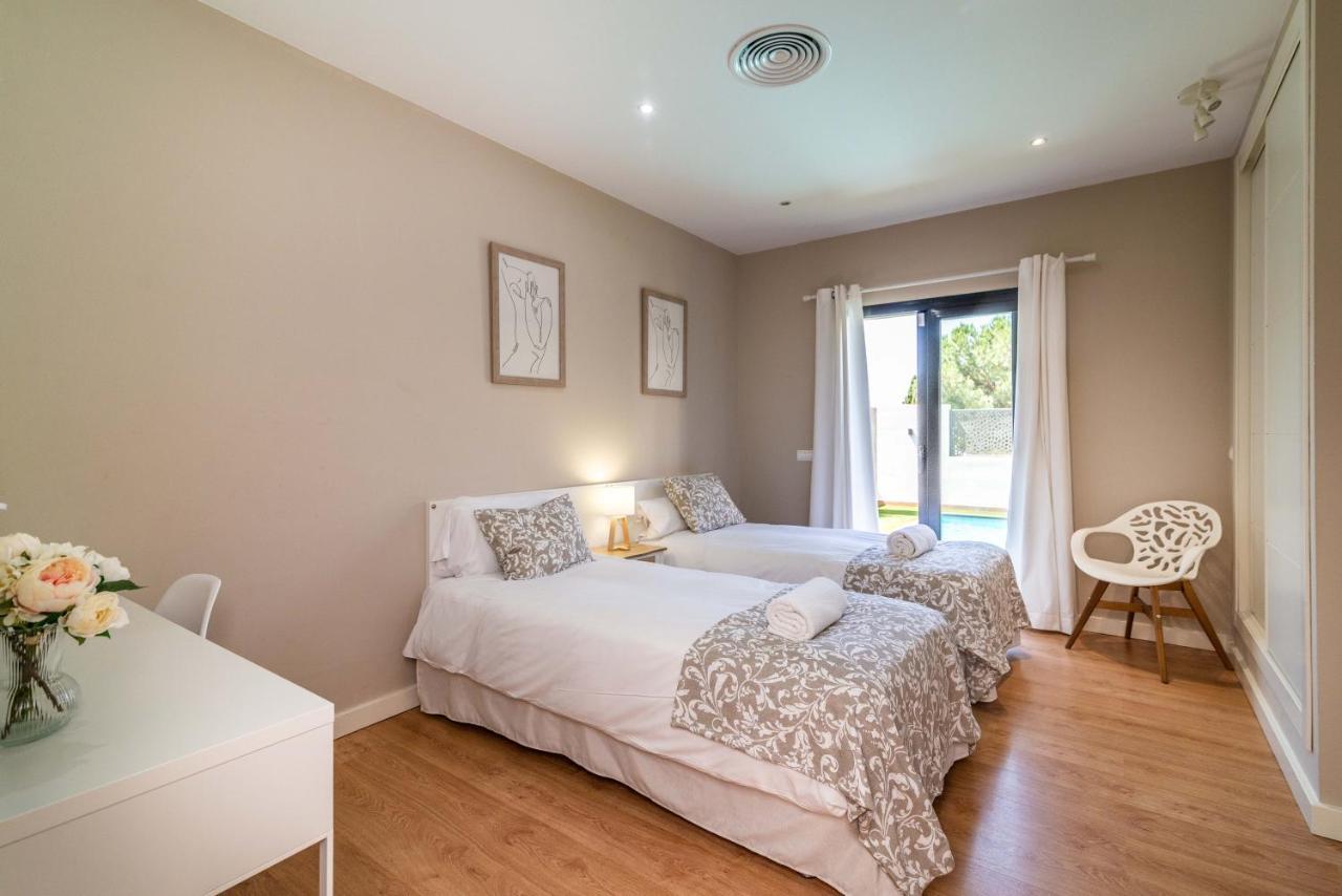 Vacation Marbella I Villa Riviera Del Sol, Private Pool, Jacuzzi, Walking Distance To The Beach Malaga Luaran gambar
